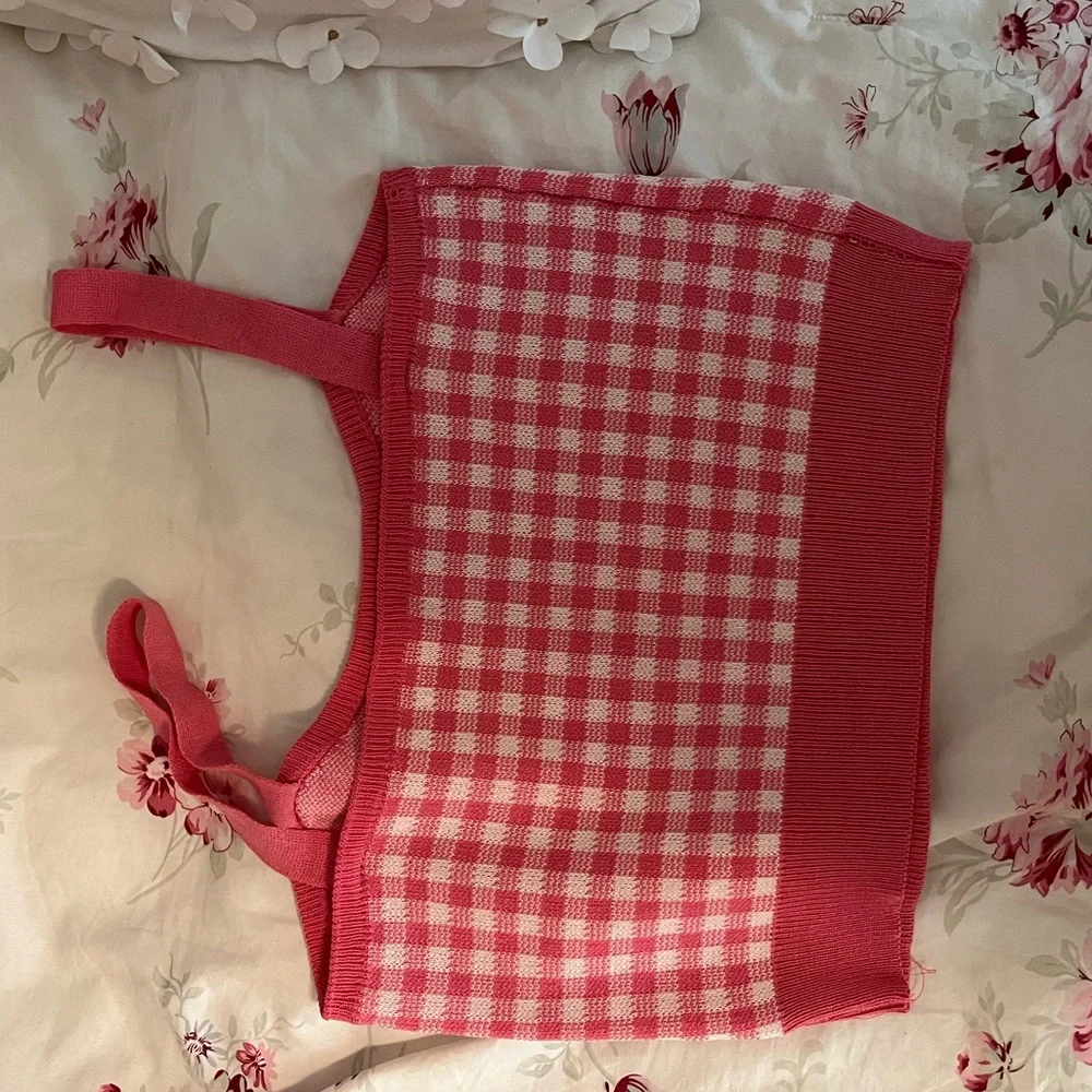 πWhite and Pink Plaid Crop Topπ - Picture 6 of 6